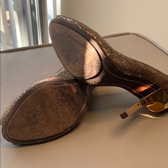 BCBG snakeskin print gold and brown heels 4” - Picture 6 of 8